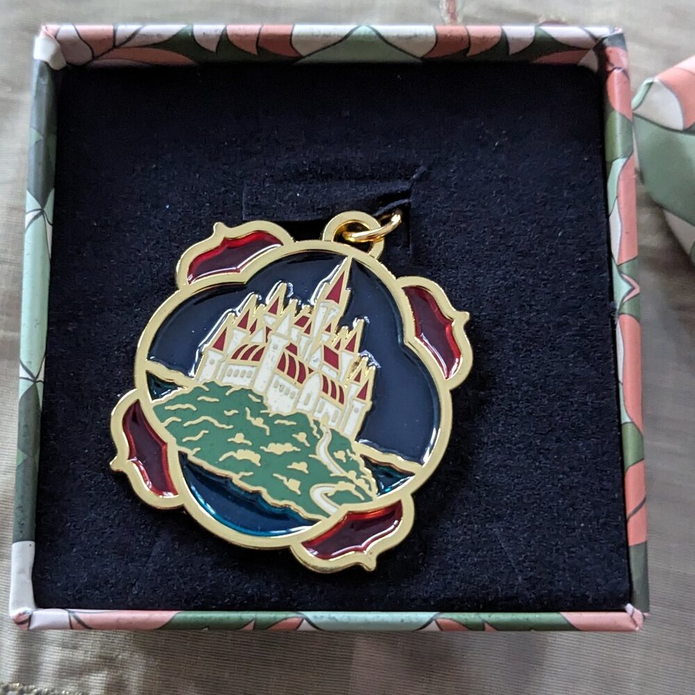 Court of blood and bindings literary leadlight bookmark